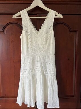City Studio White Lace V-Neck Dress